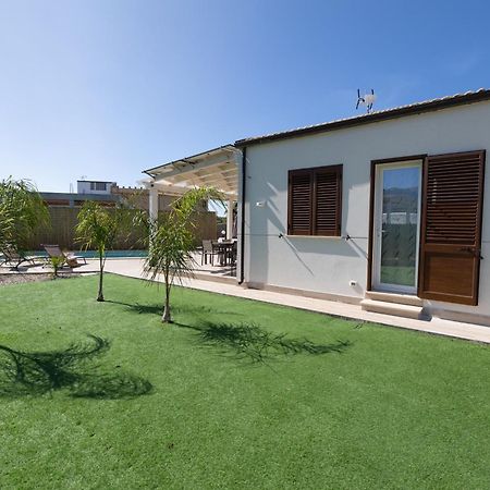 Villa Giada Campofelice Di Roccella Esterno foto
